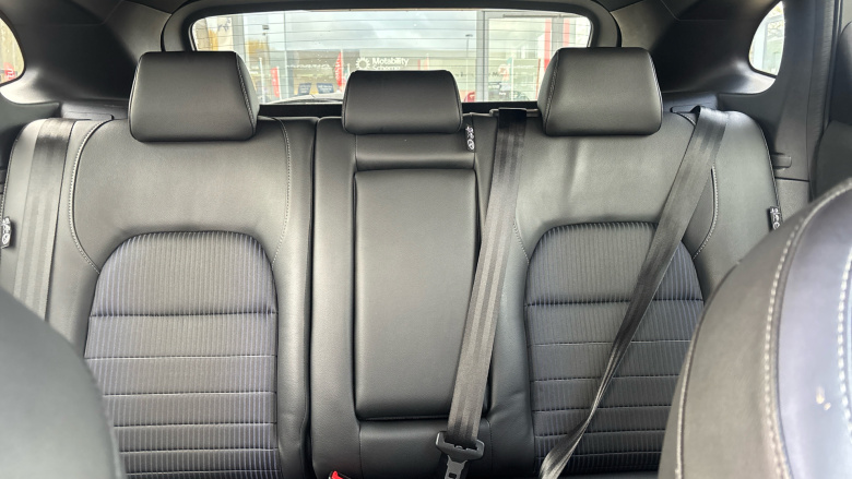 Nissan Qashqai 1.3 DiG-T MH Tekna 5dr Petrol Hatchback